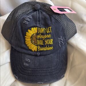 Simply Southern NWT Ladies Sunflower Embroidered Cap